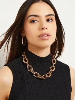 Gold Hammered Oval Link Short Necklace